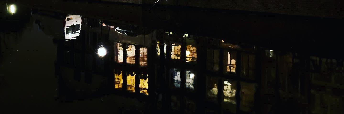 IG_AMS's profile banner image