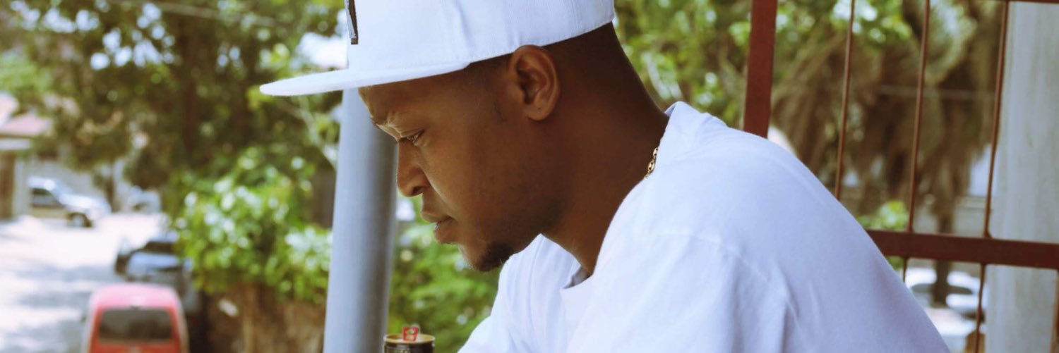 DIECIGL's profile banner image
