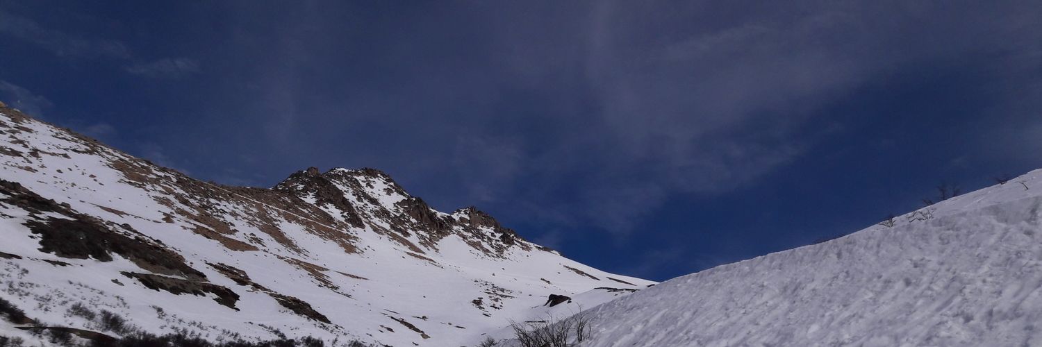 fati_vilchez's profile banner image