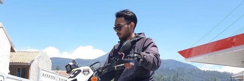 JRosadi's profile banner image