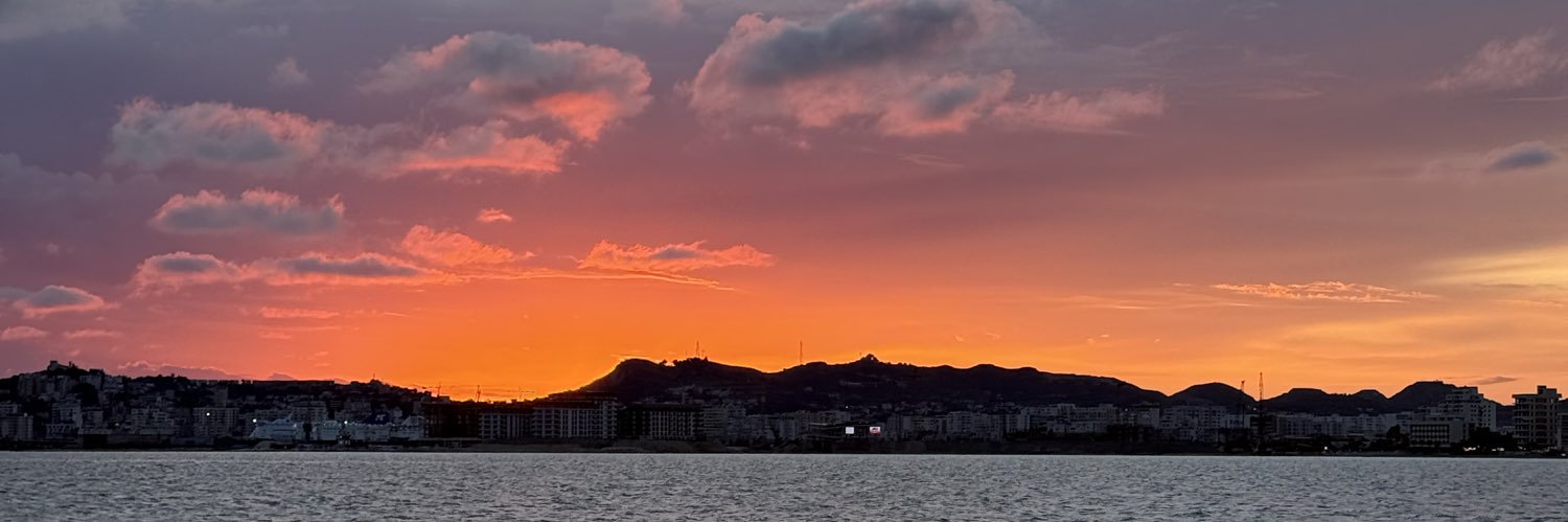 Real001's profile banner image