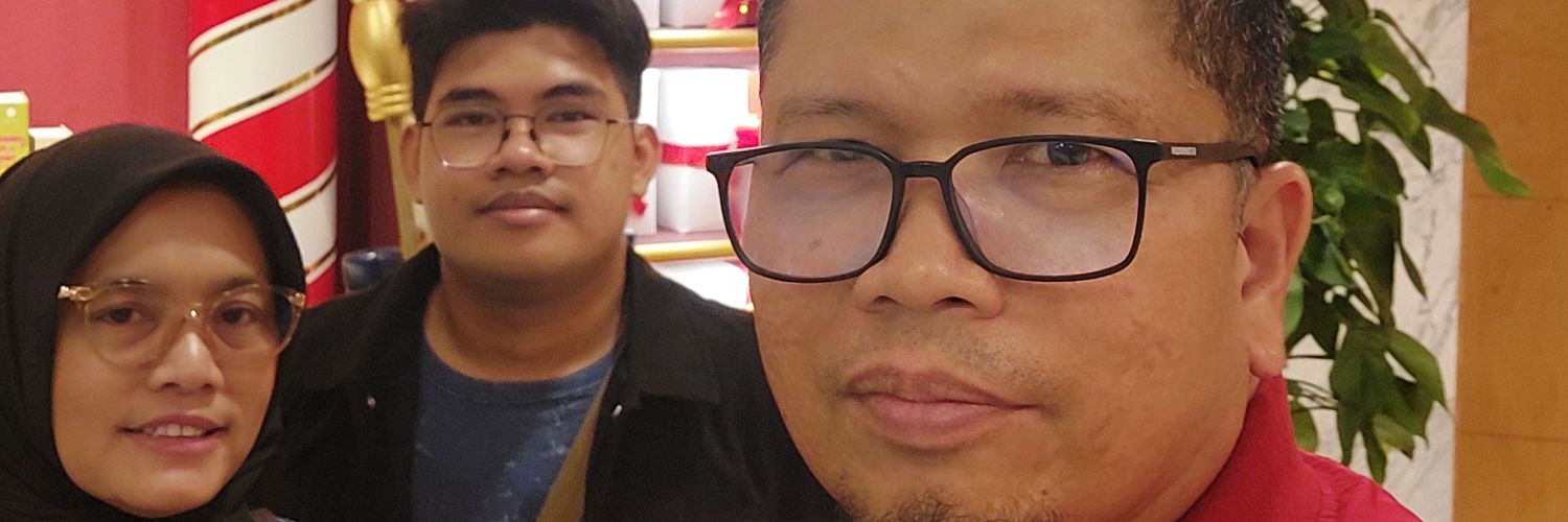 wmritonga's profile banner image