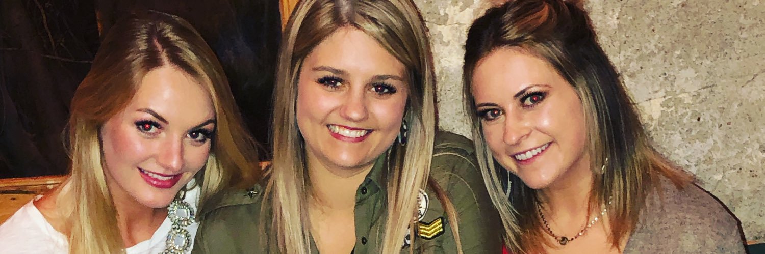 taychanele's profile banner image