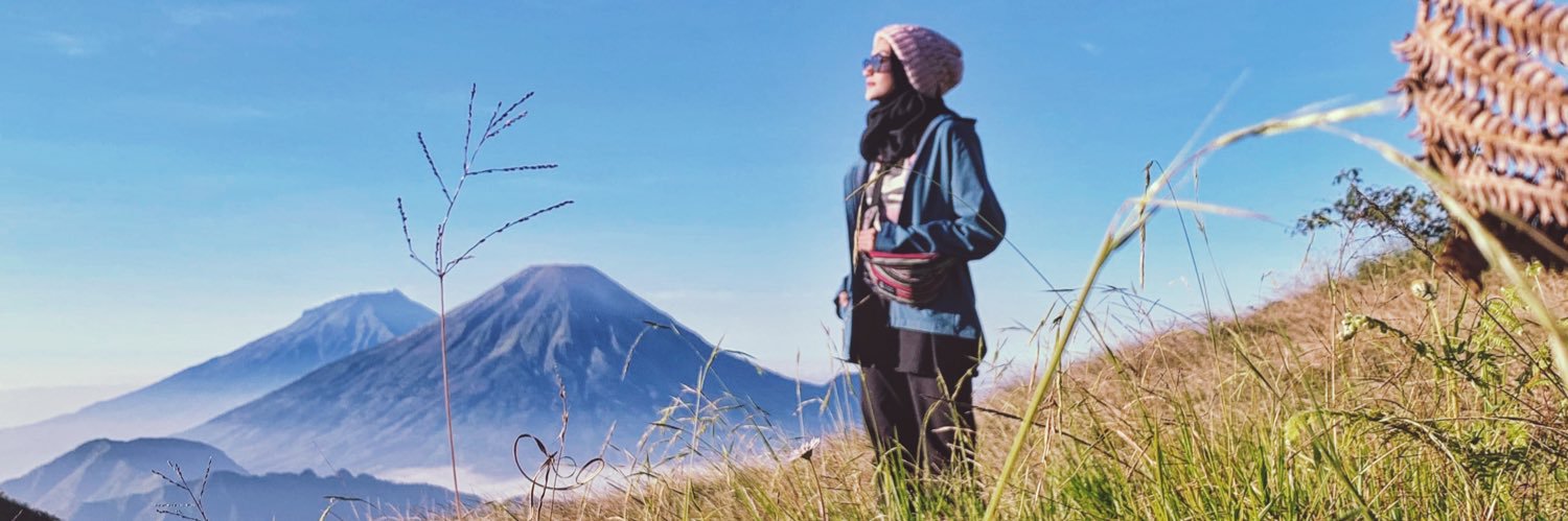 dhikafebryna's profile banner image