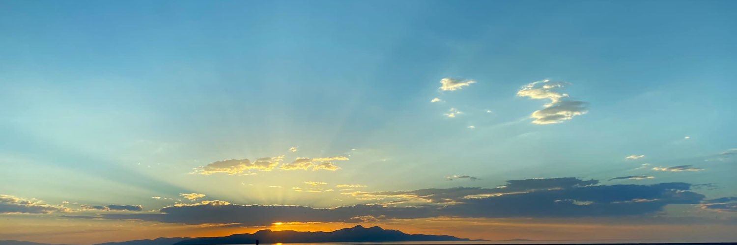 luisannacl's profile banner image