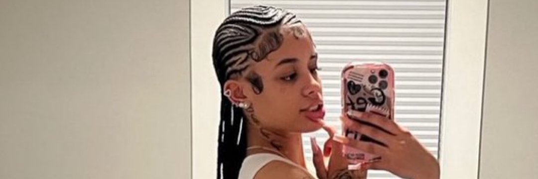 Pretty bella🥵👅 banner