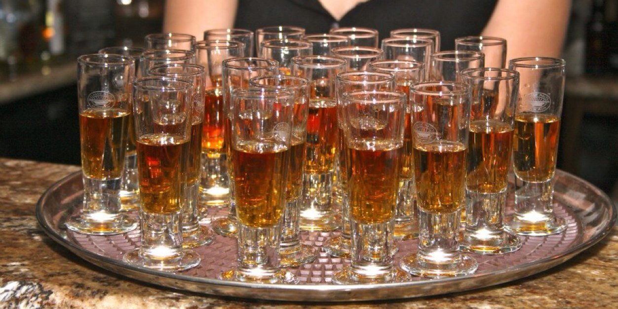 Henry VIII Ale House banner