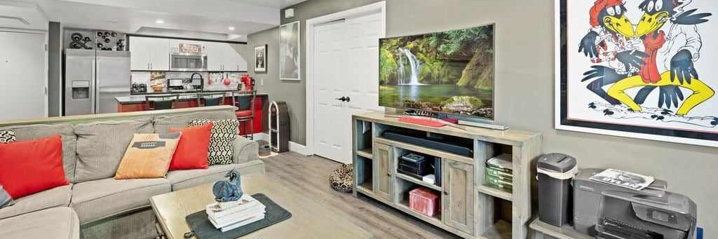 Dutch Michaels banner