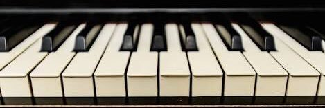 Jose Maria de Tavira banner