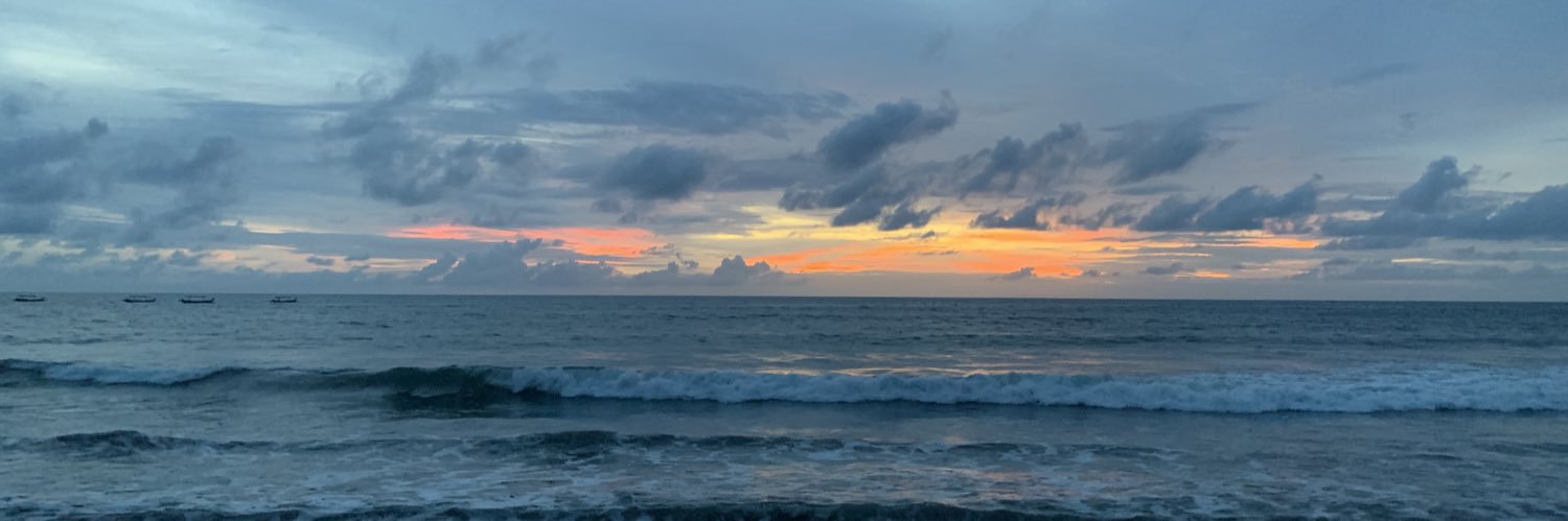 nrwnrn's profile banner image