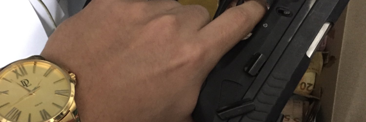 umReii's profile banner image