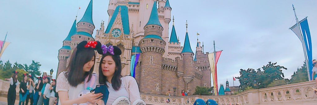 e_0802's profile banner image