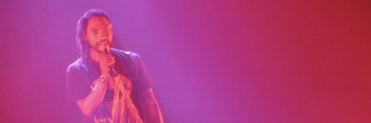 My V banner