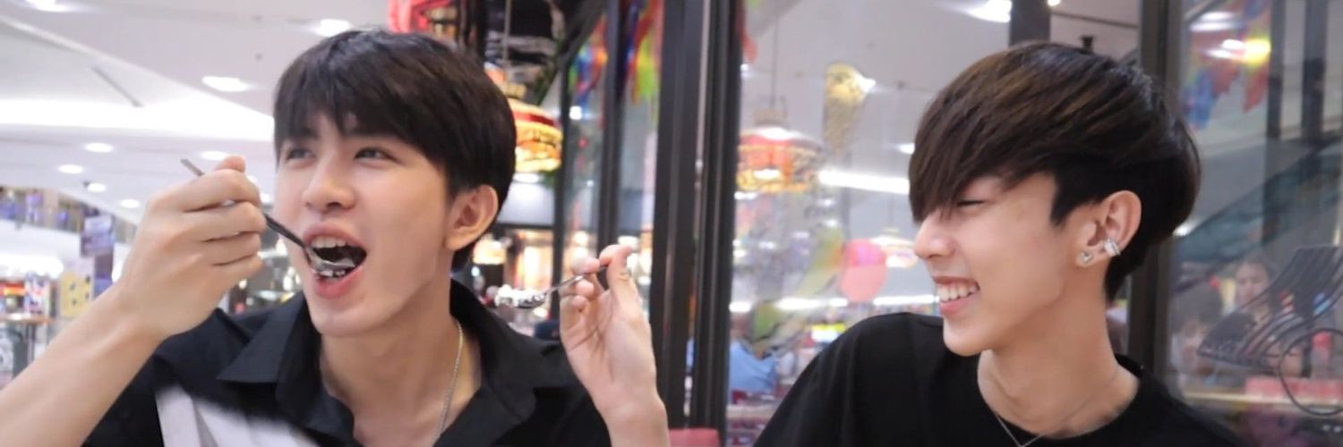 yejixx09's profile banner image