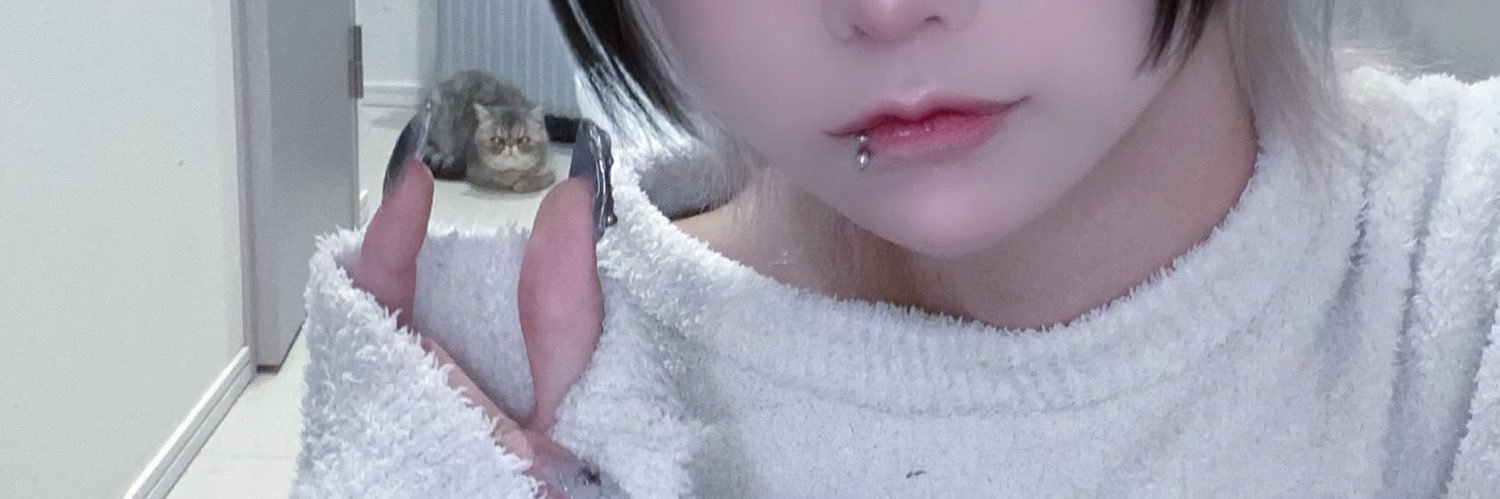 y732_____'s profile banner image