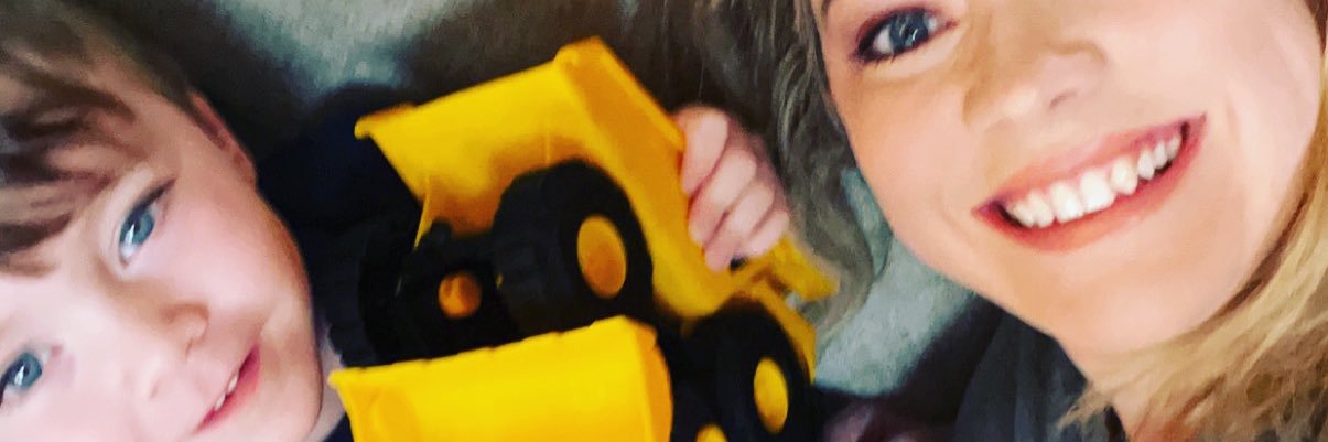 RuthieannFrost's profile banner image