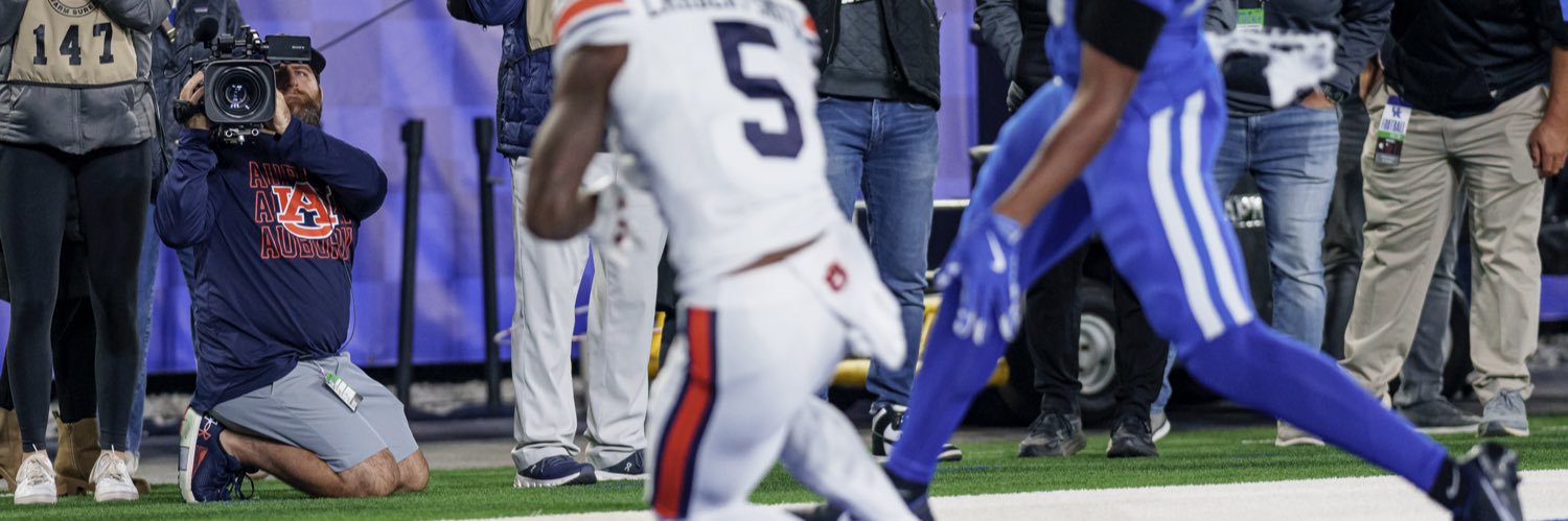 abaaron's profile banner image