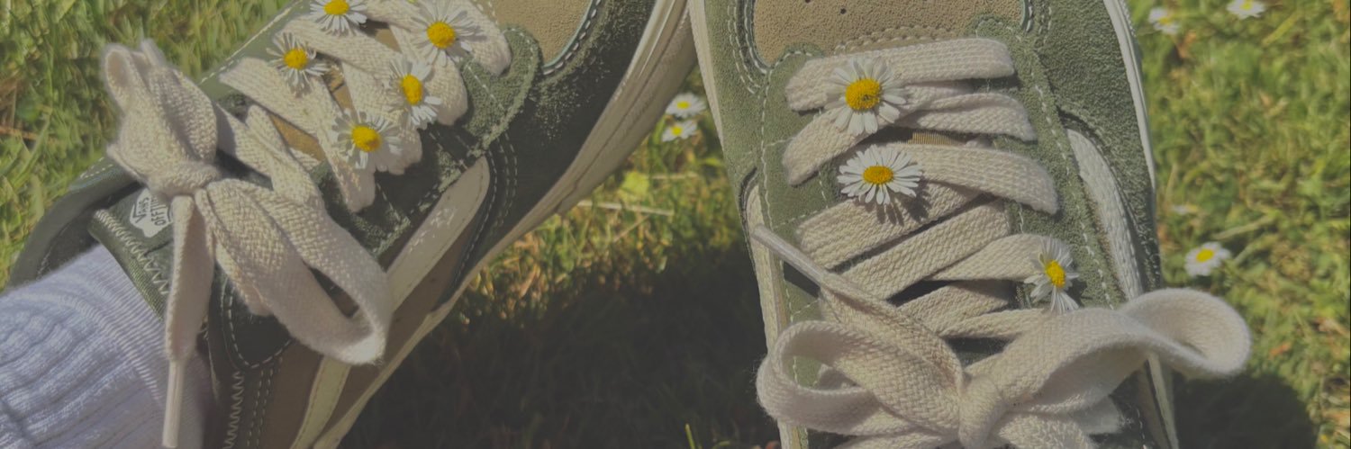 Stepho🤎🍂🐿️ banner