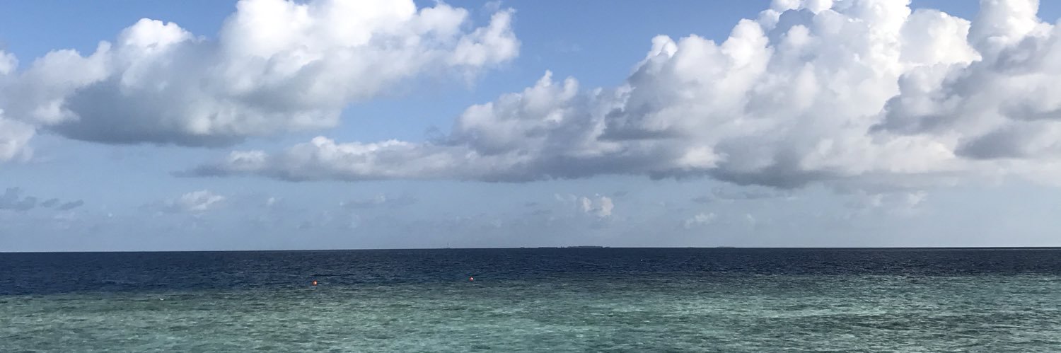 LoliAlomar's profile banner image