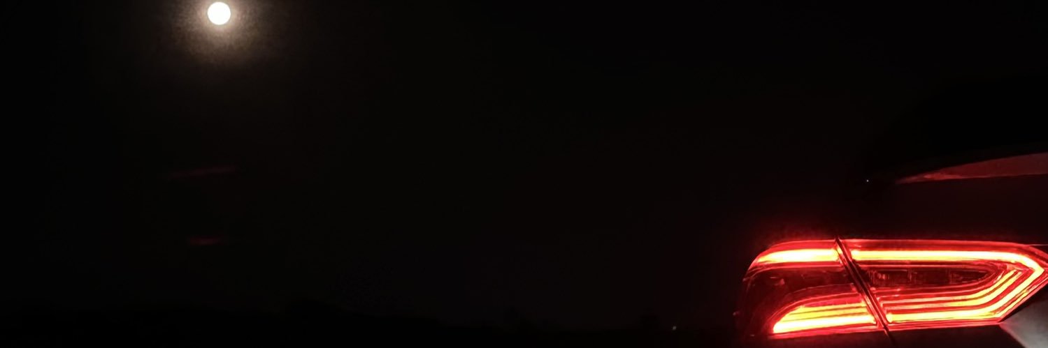 i2vnz's profile banner image
