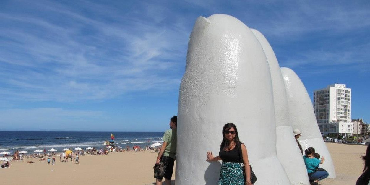 caroseg's profile banner image