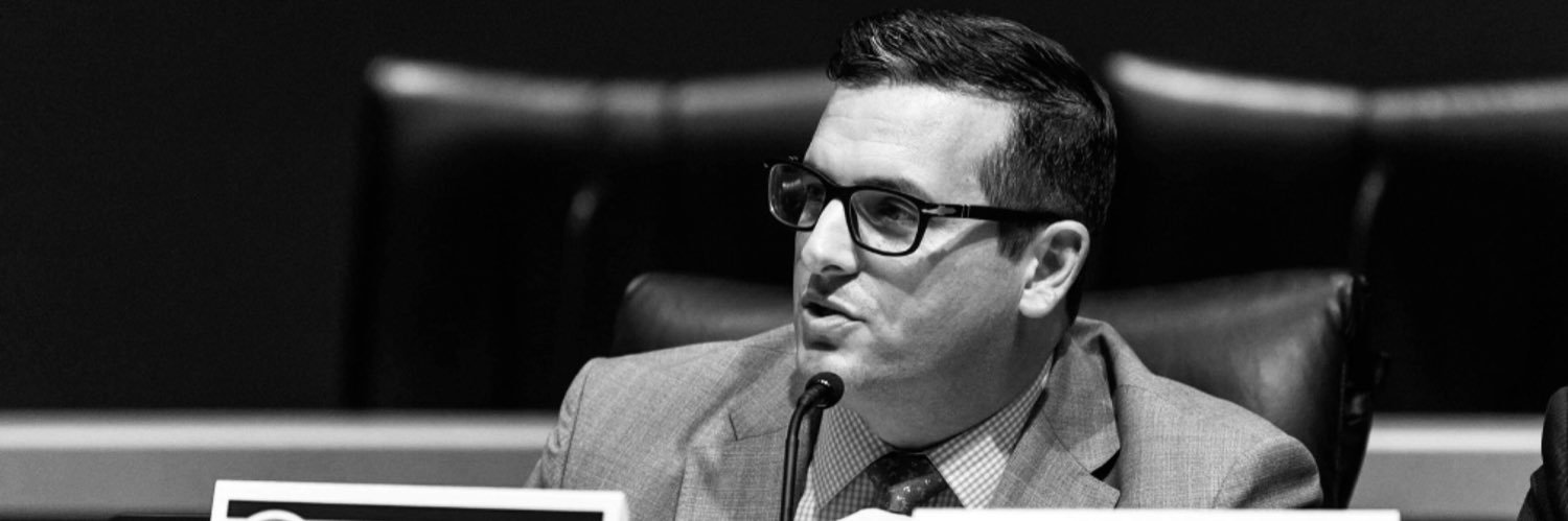 Javier E. Fernández banner