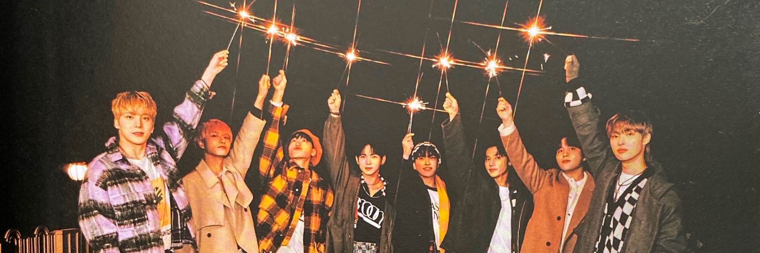 vyoutiful_7's profile banner image