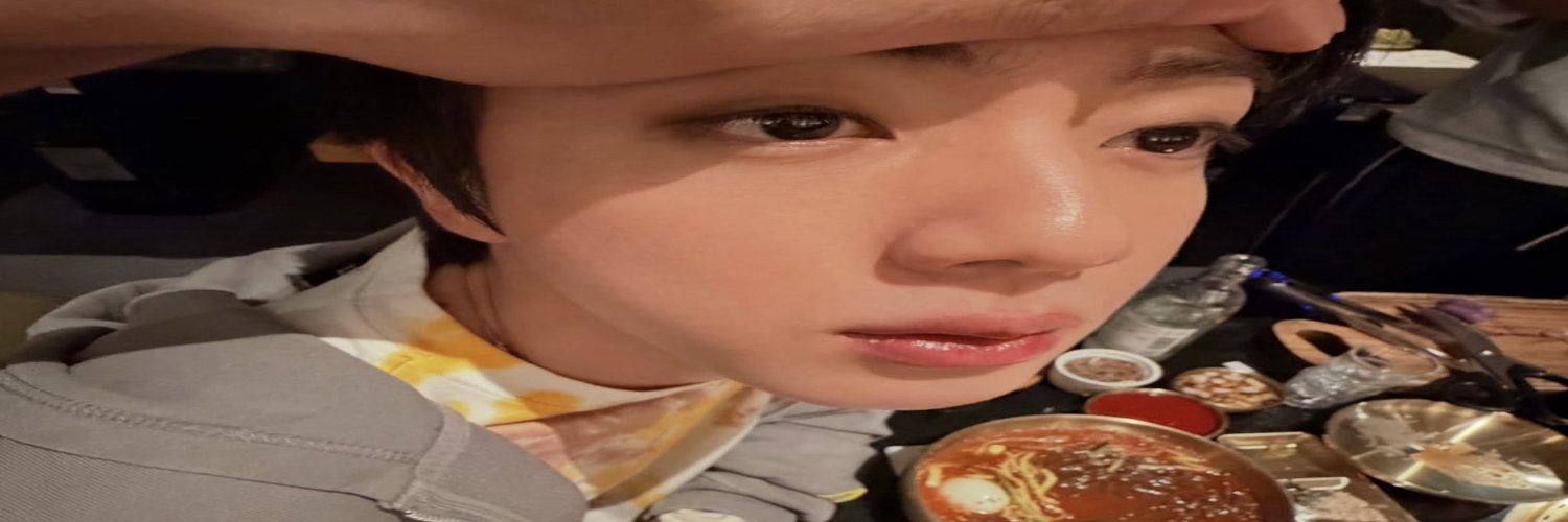 valnnzz's profile banner image