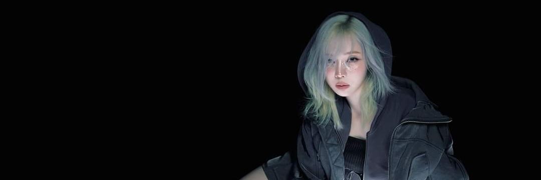 huneejoo's profile banner image