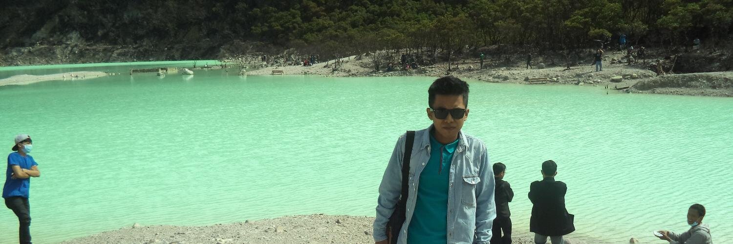 hadi_omo's profile banner image