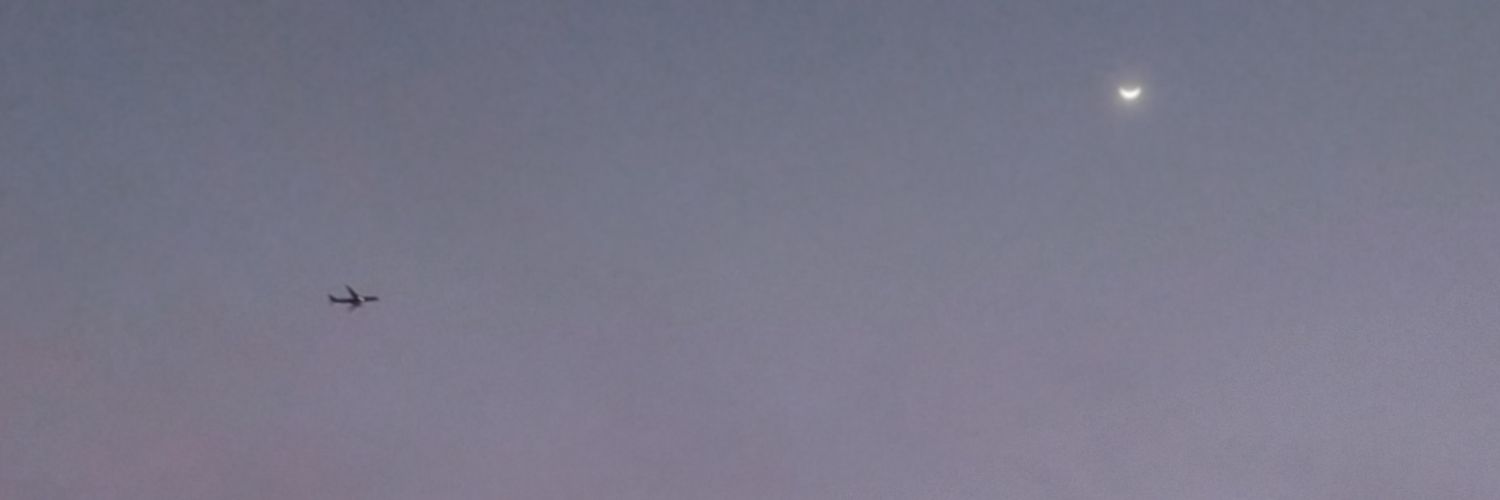 ruthreyeeees's profile banner image