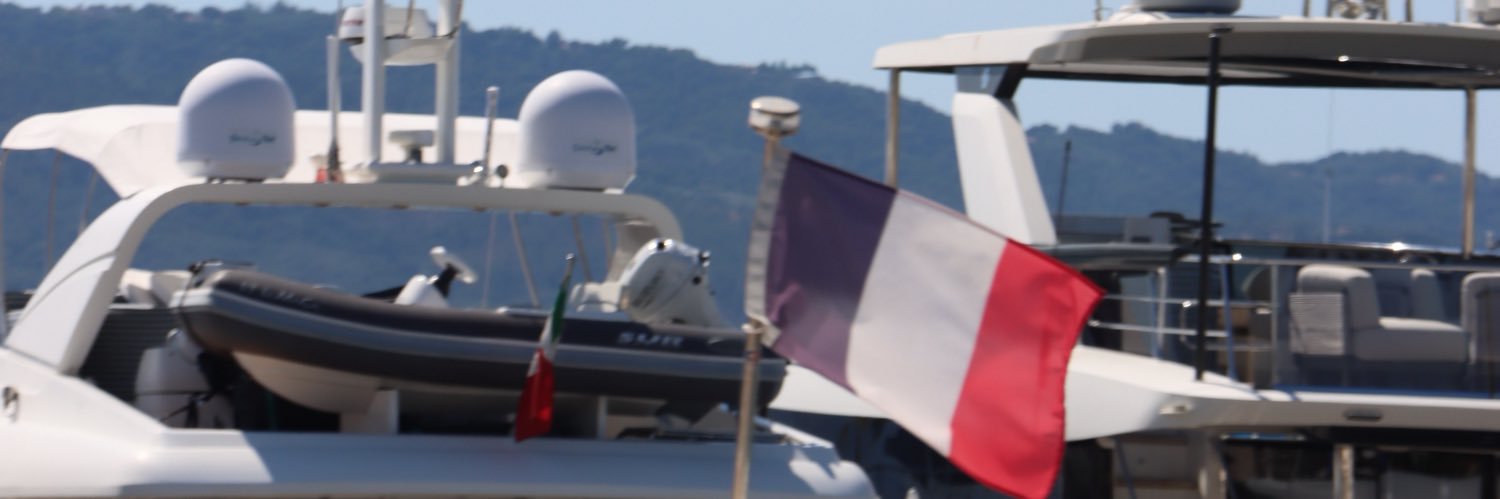 Larghiii's profile banner image