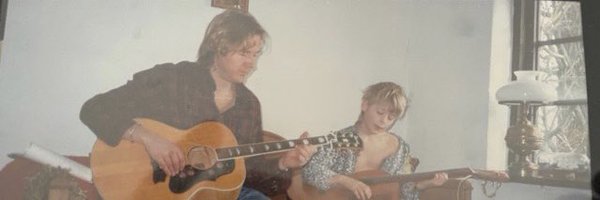 postcarl Profile Banner