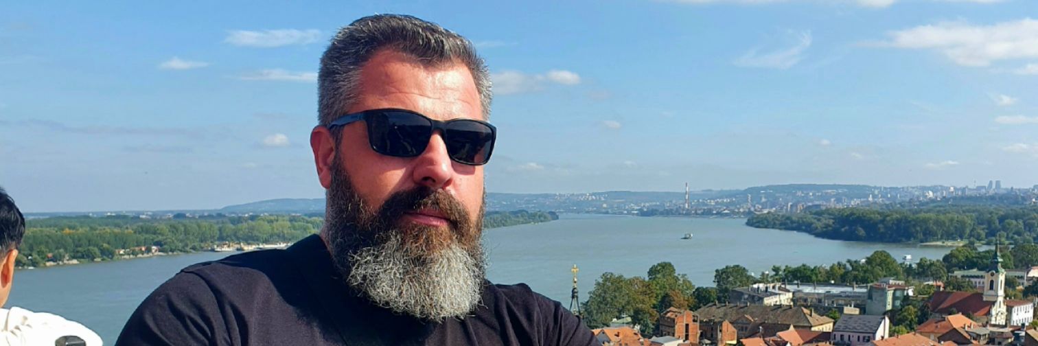 vitorovicsl's profile banner image