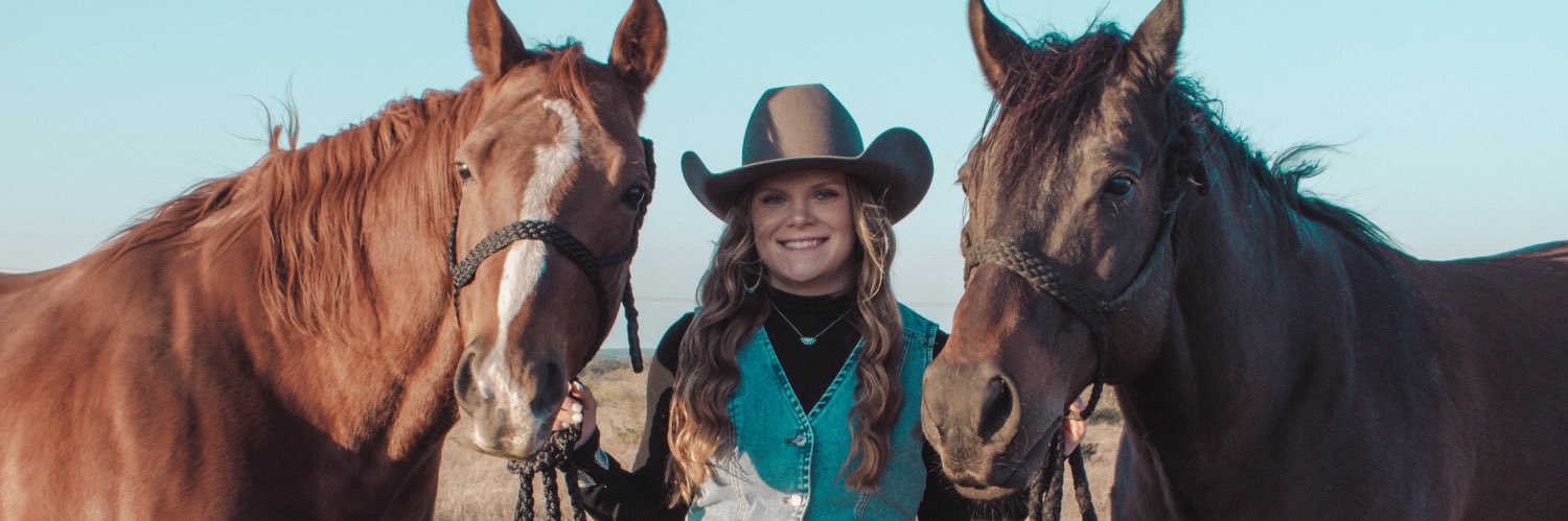 CarlyeLawrence's profile banner image