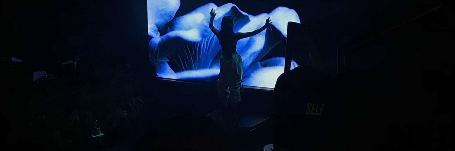 itsiannah's profile banner image