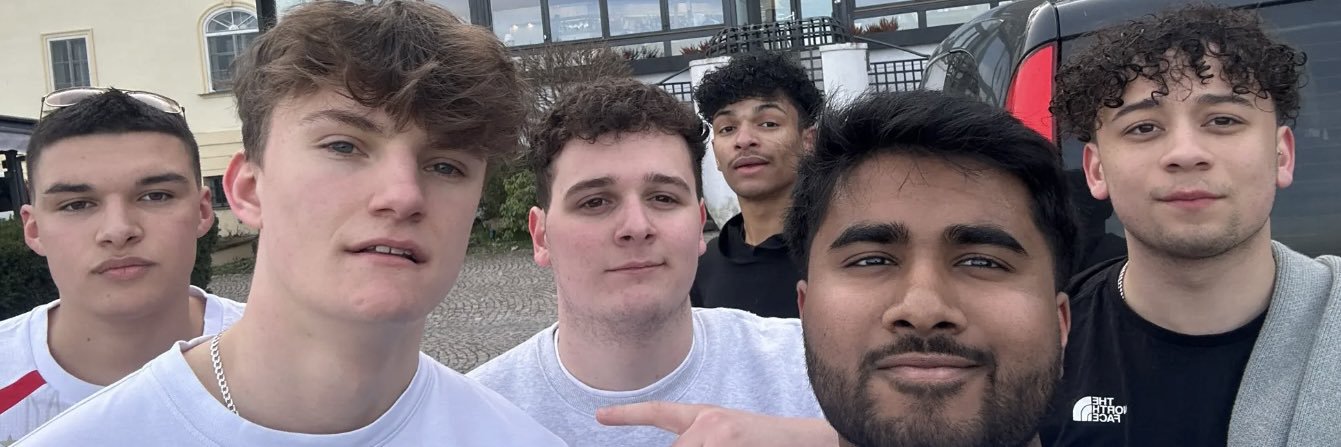 Tanesh_19's profile banner image
