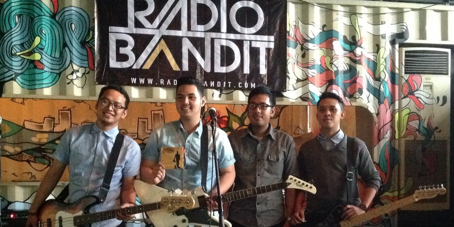 RADIO BANDIT banner