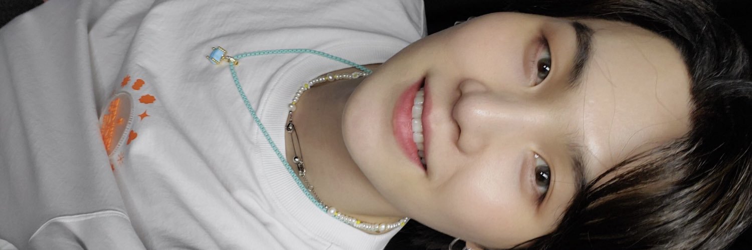 Callister ACASO SEM VERAO OUT NOWW!! 💜 banner