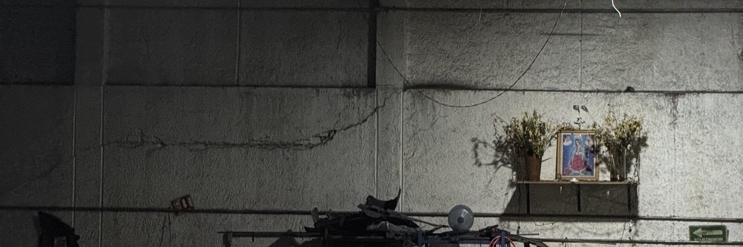 khebynn's profile banner image