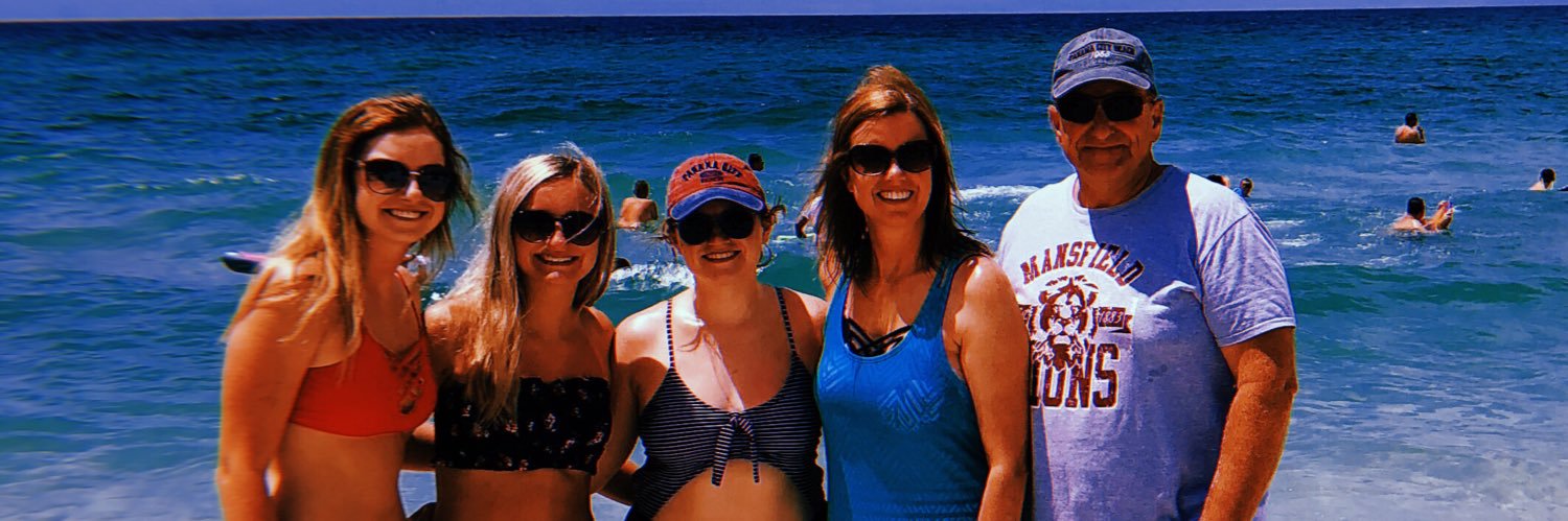 kaileyymo10's profile banner image