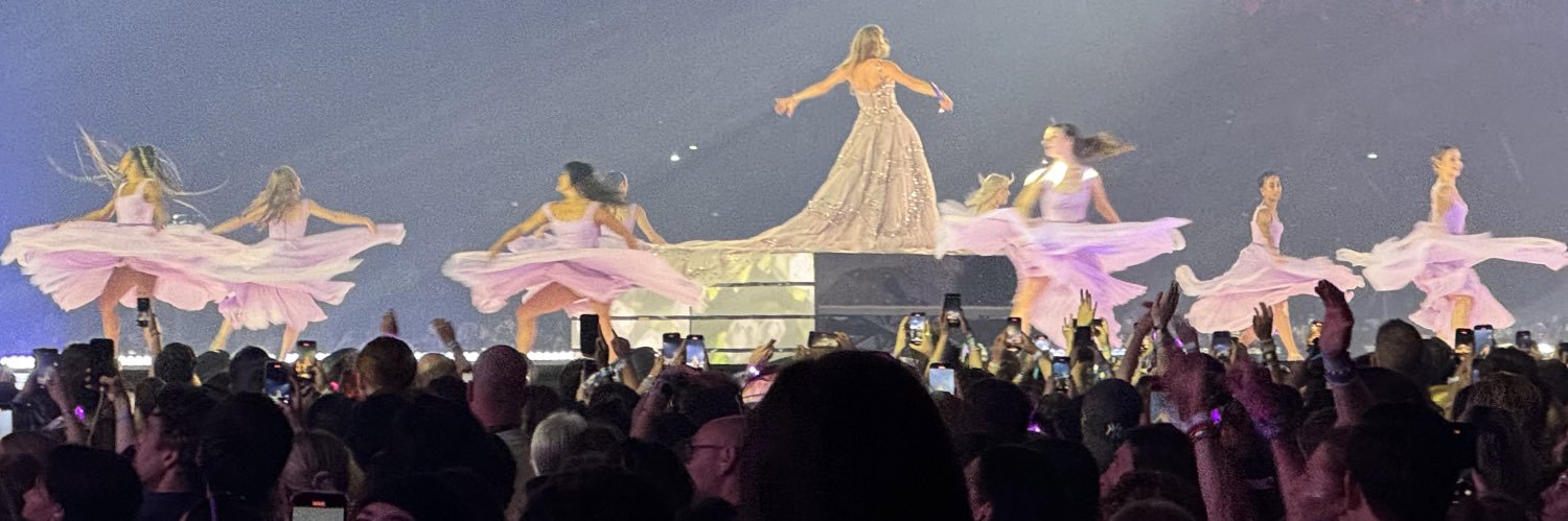 karma is blondie🤡PARIS ALL NIGHTS 🤍's banner