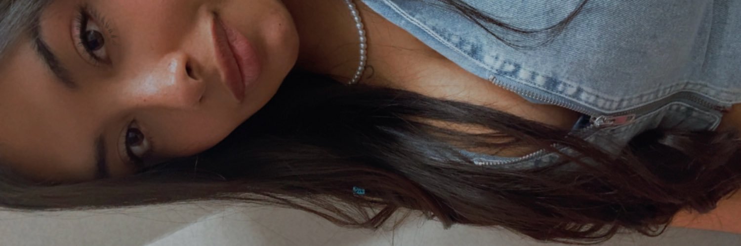angievalen_17's profile banner image