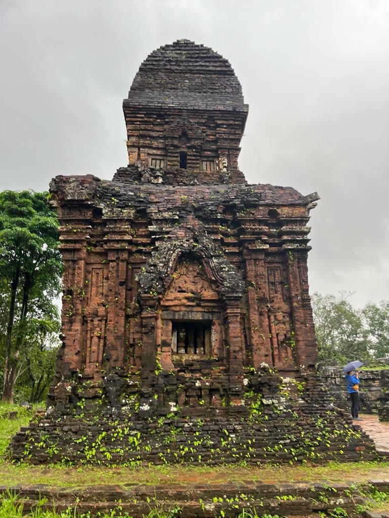 कर्कश banner