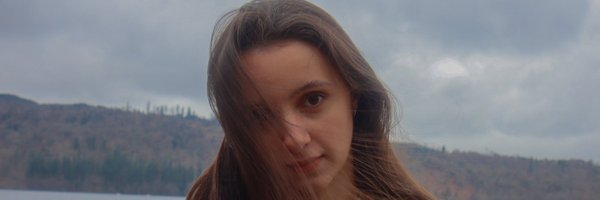 _hollynicholson Profile Banner