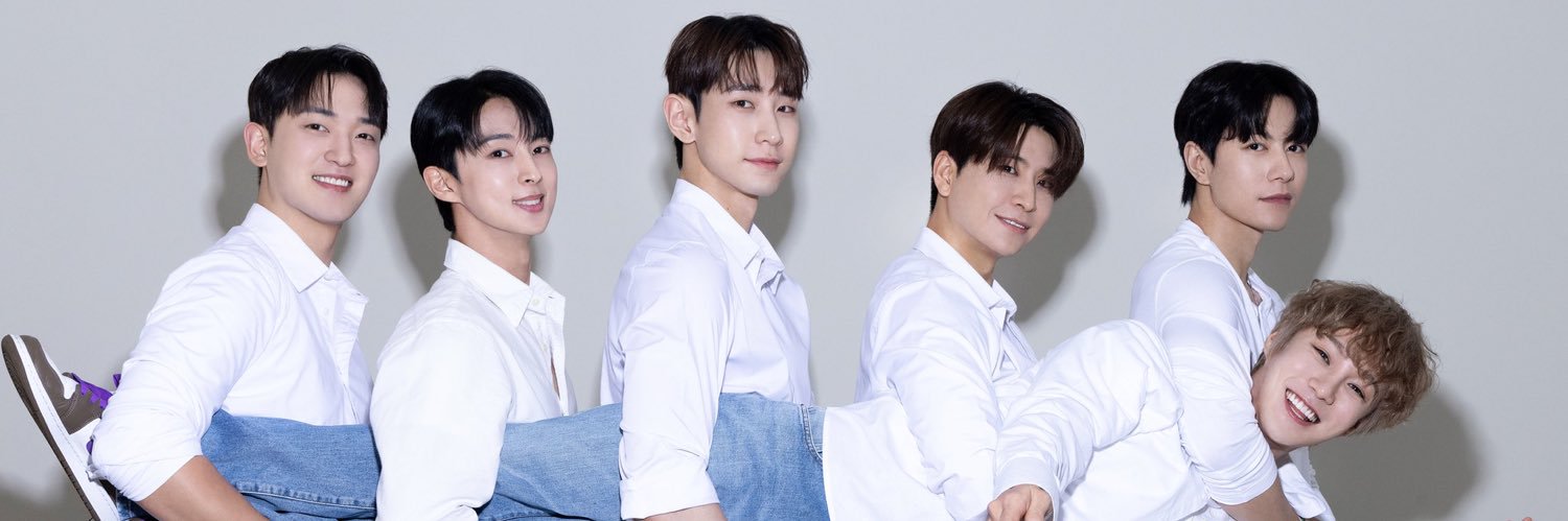 _LOVE_MOMENT's profile banner image