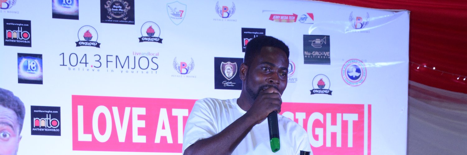 Praise dotcom banner