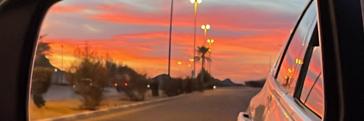 y banner