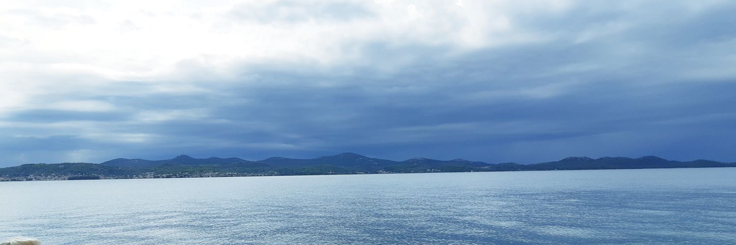 Elenafaithlost's profile banner image