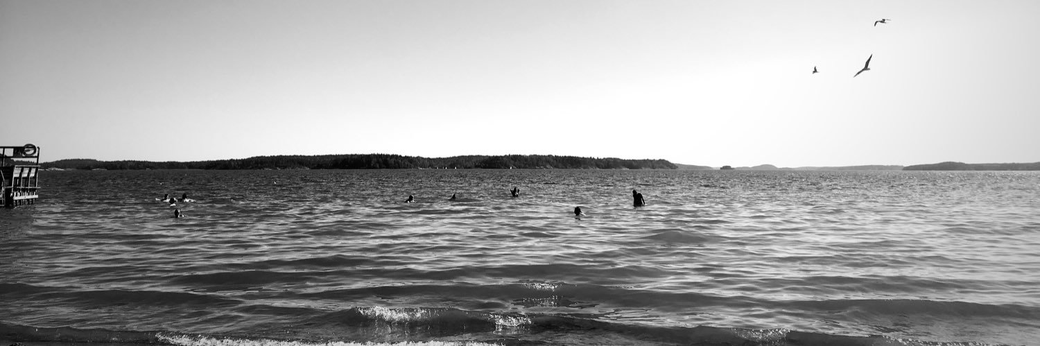 z0lra's profile banner image